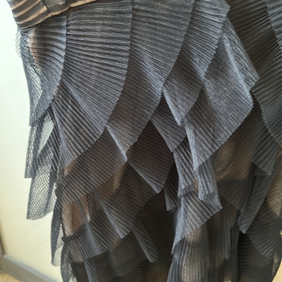 BCBG dress size 0 brand new black & beige one shoulder - Picture 4 of 5